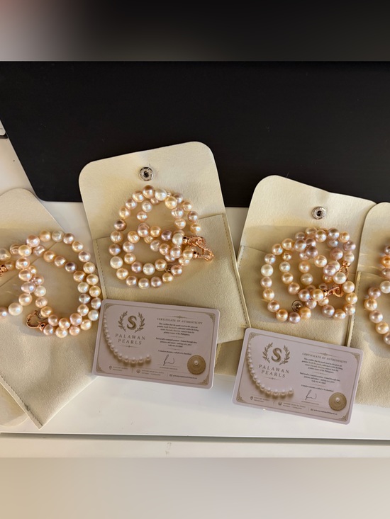 Jewelry - Aunthentic Pink Pearl choker necklace with Rose Gold Clasp - Women Jewelry
